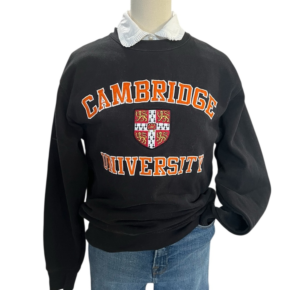 Cambridge University classic sweatshirt in large newer condition size small